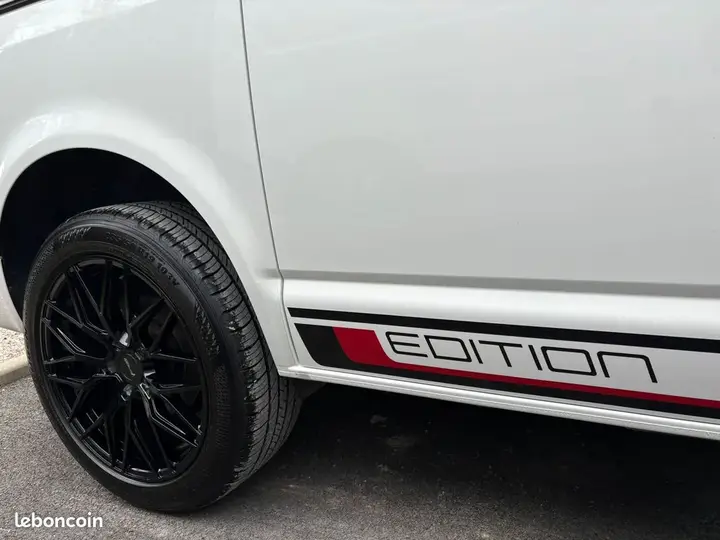 Volkswagen Transporter 2023 photo 4