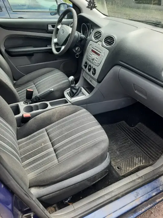 Ford Focus 2008 photo 3
