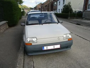 Renault R5