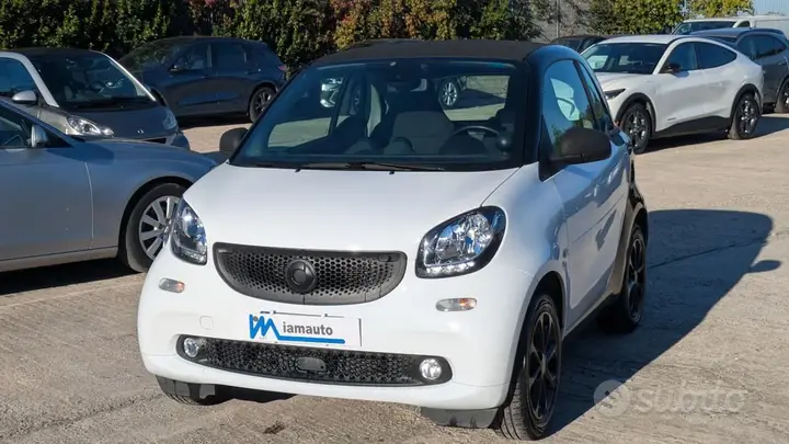 Smart Fortwo 2010 photo 2