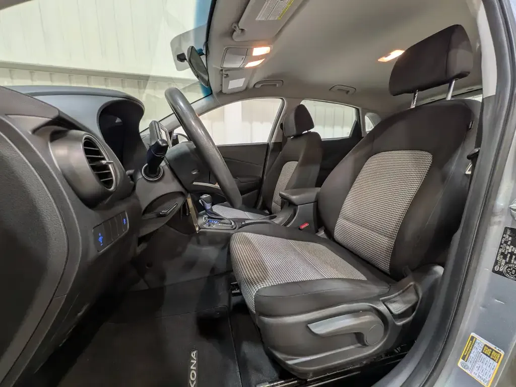 Hyundai Kona 2021 photo 2