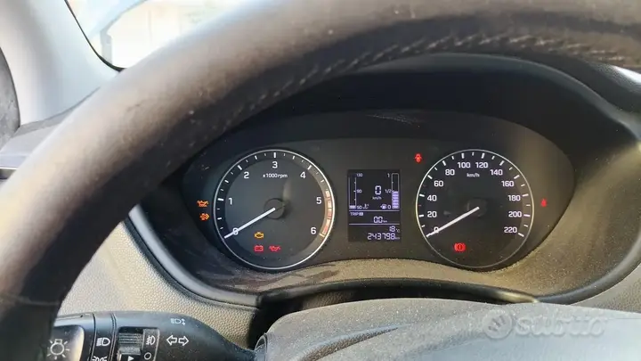 Hyundai I20 2015 photo 3