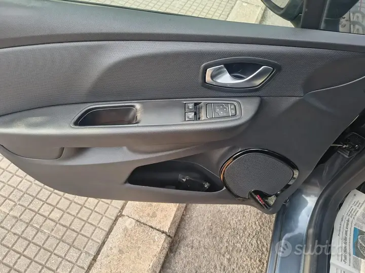 Renault Clio 2019 photo 5