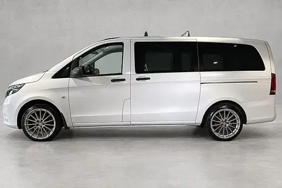 Mercedes-Benz Vito 119 2022 photo 2