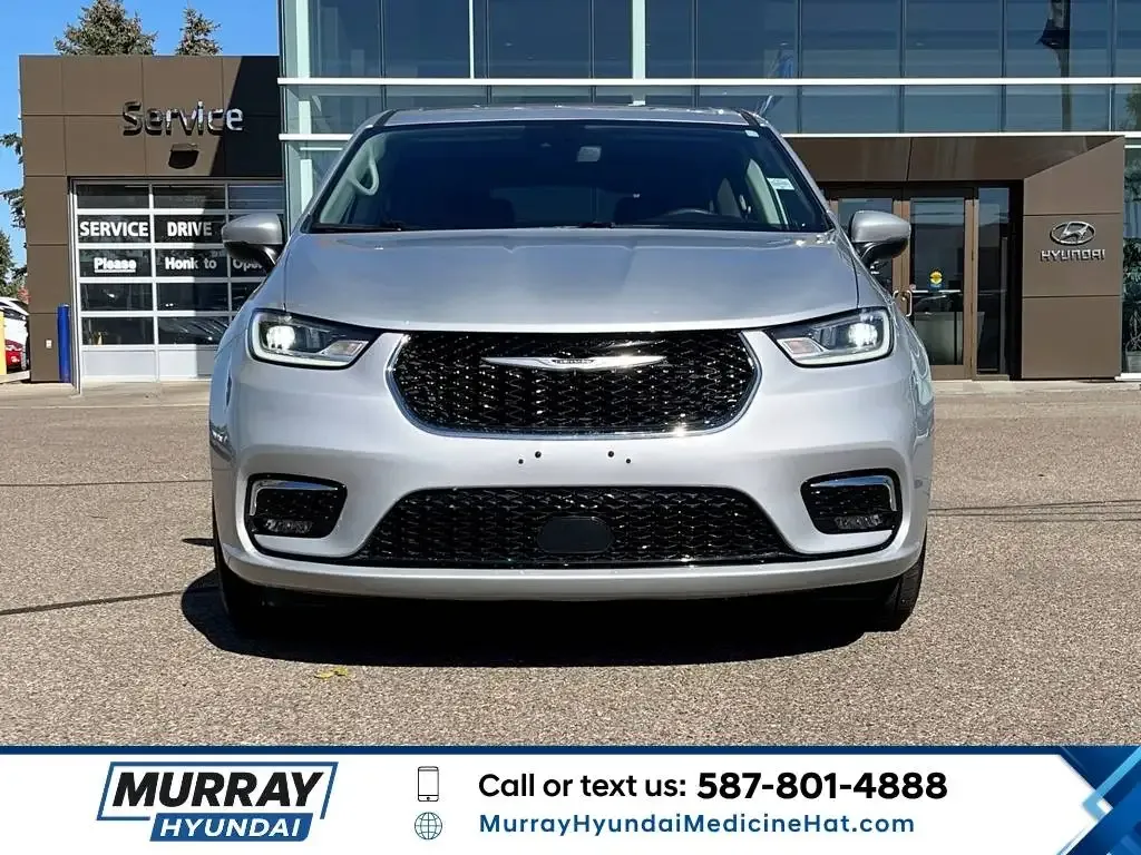 Chrysler Pacifica 2023 photo 3