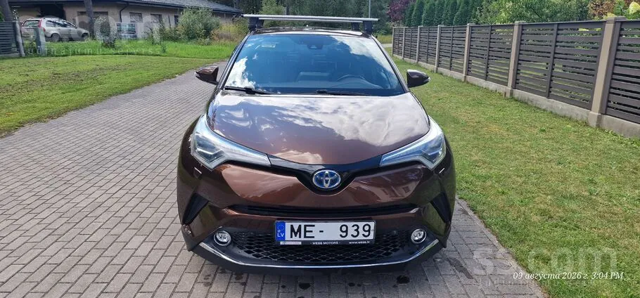 Toyota C-Hr 2017 photo 2