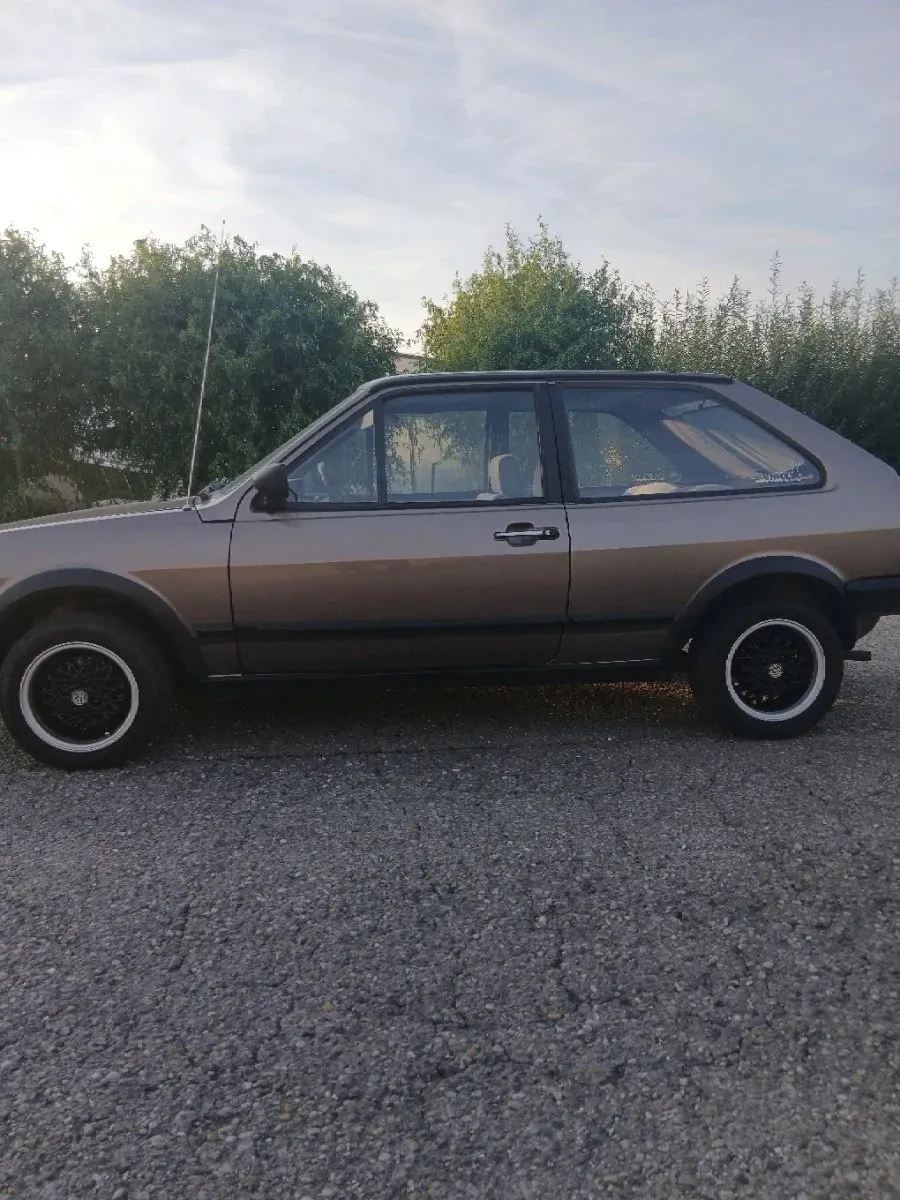 Volkswagen Polo 1986 photo 2