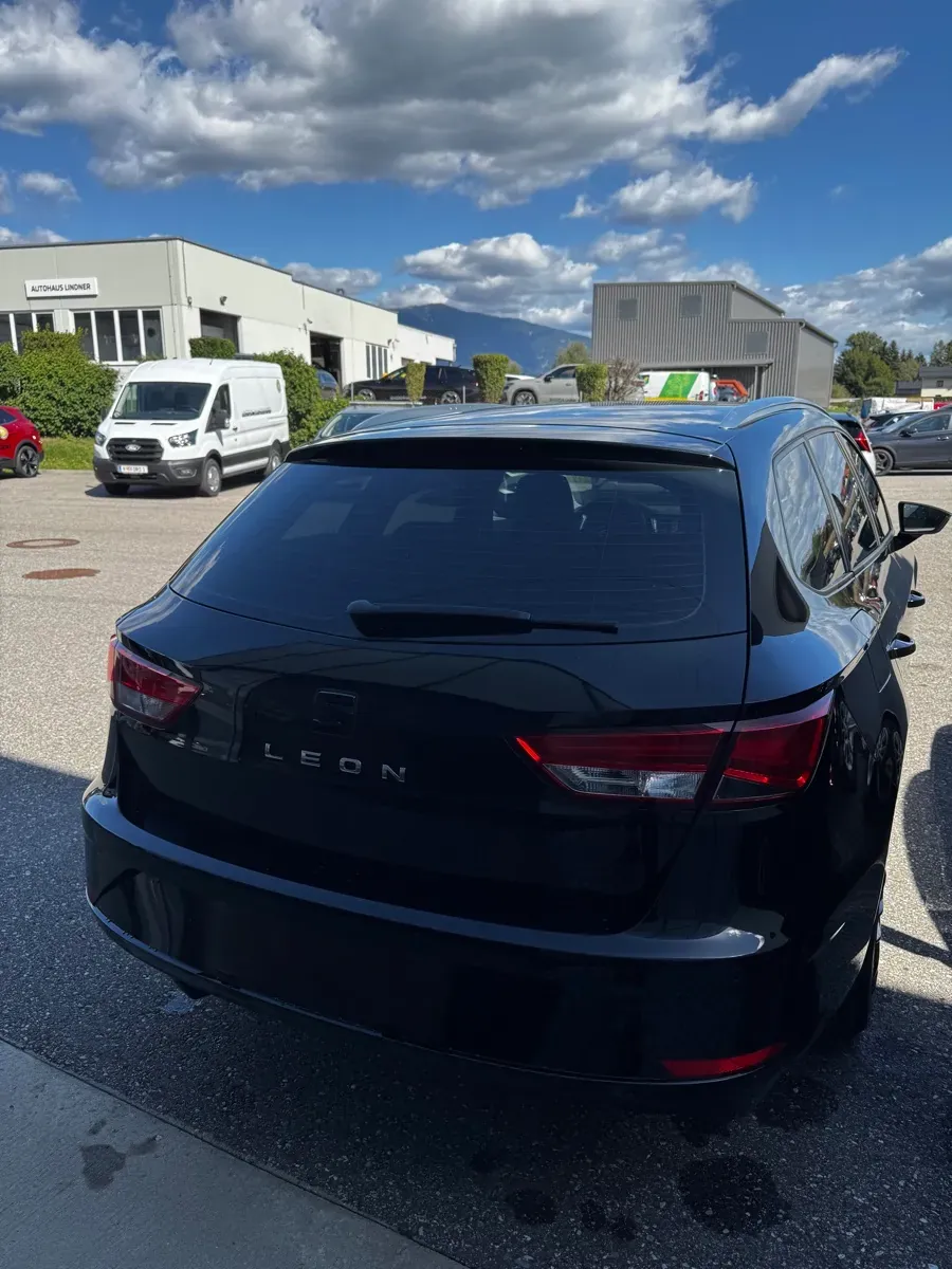 Seat Leon 2019 photo 3