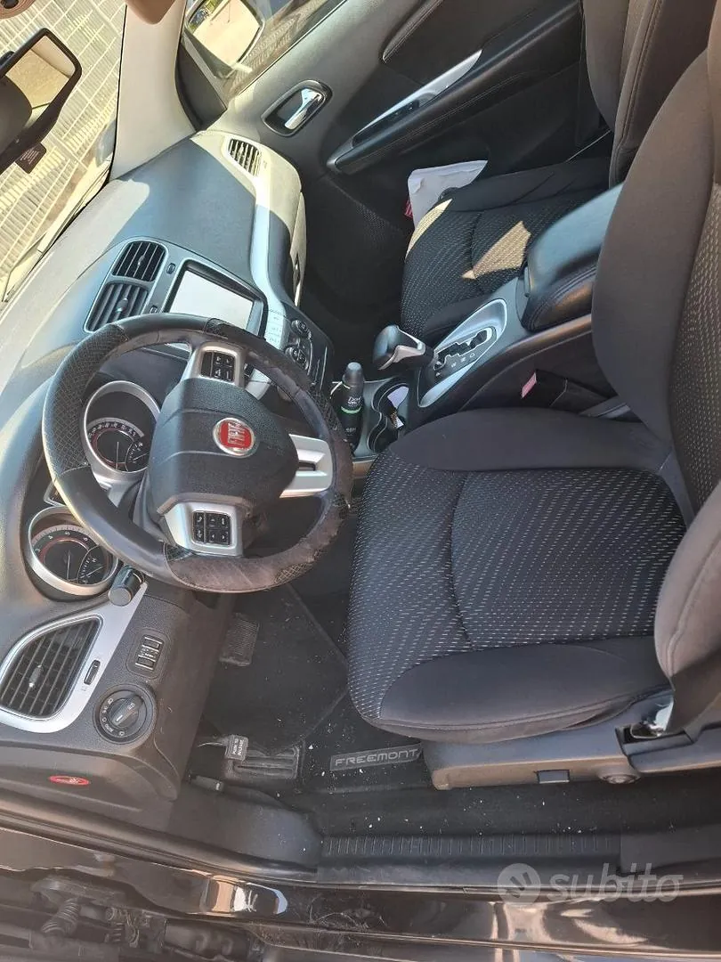 Fiat Freemont 2011 photo 3