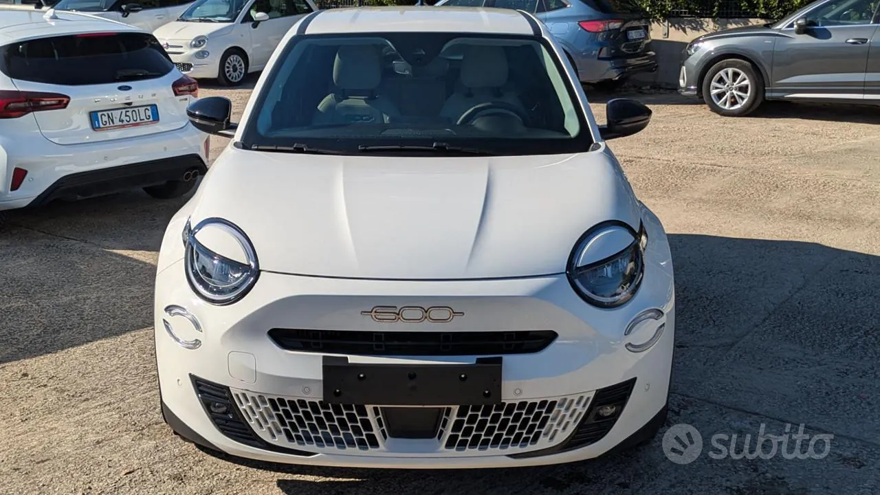 Fiat 600 2025 photo 2