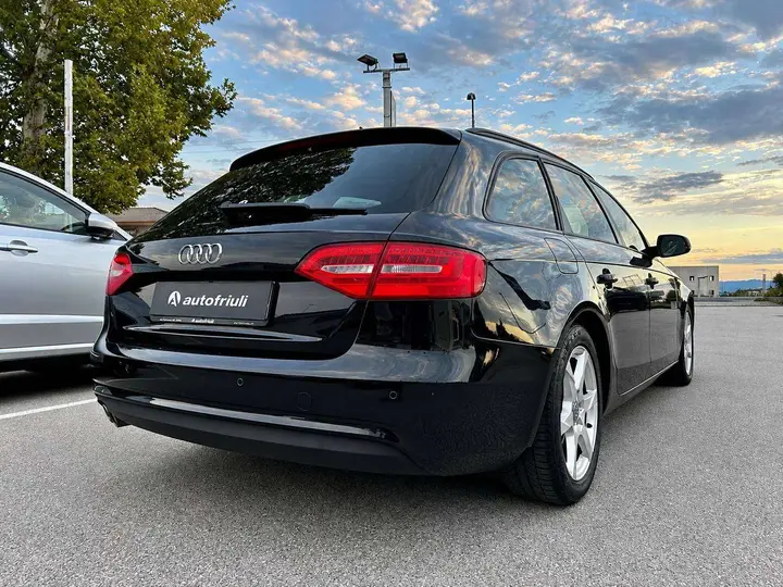 Audi A4 Avant 2013 photo 4