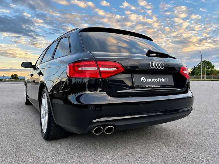 Audi A4 Avant 2013 photo 2