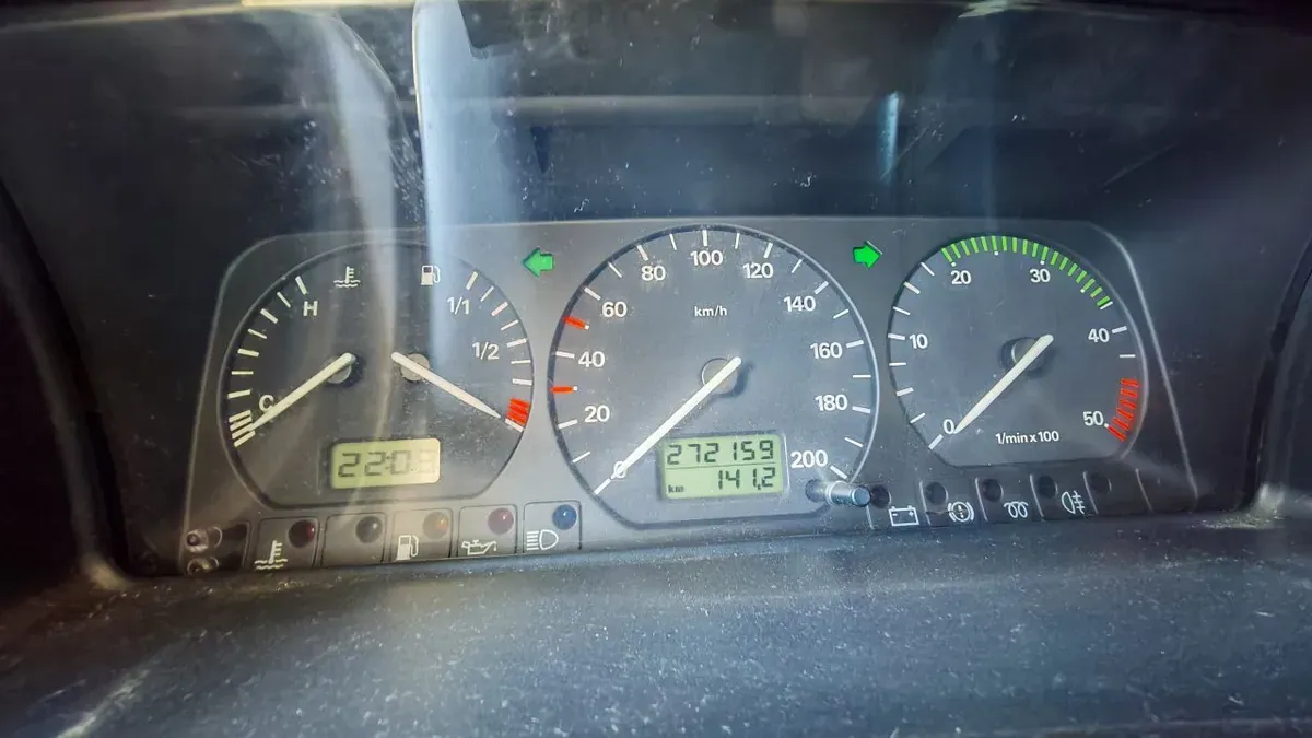 Volkswagen T4 1998 photo 2