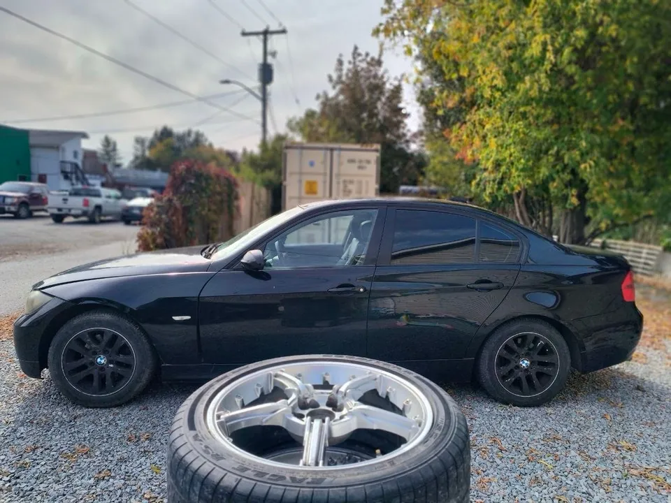 BMW 3Series 2008 photo 2