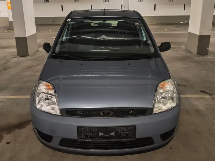 Ford Fiesta 2005 photo 3