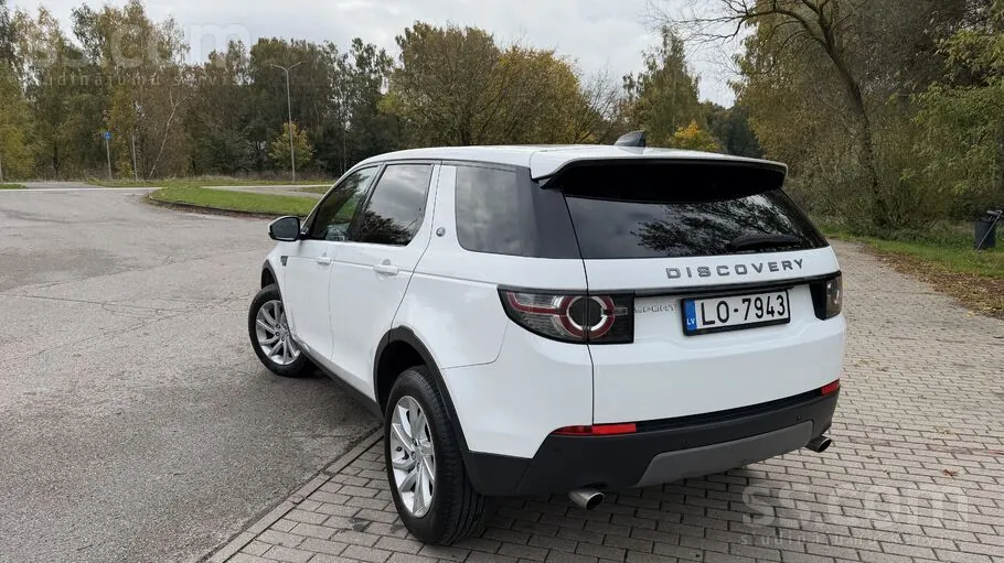 Land Rover Discovery Sport 2017 photo 4