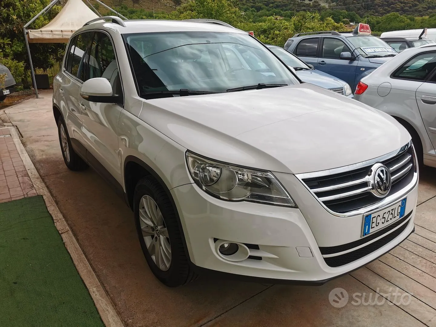 Volkswagen Tiguan 2011 photo 2