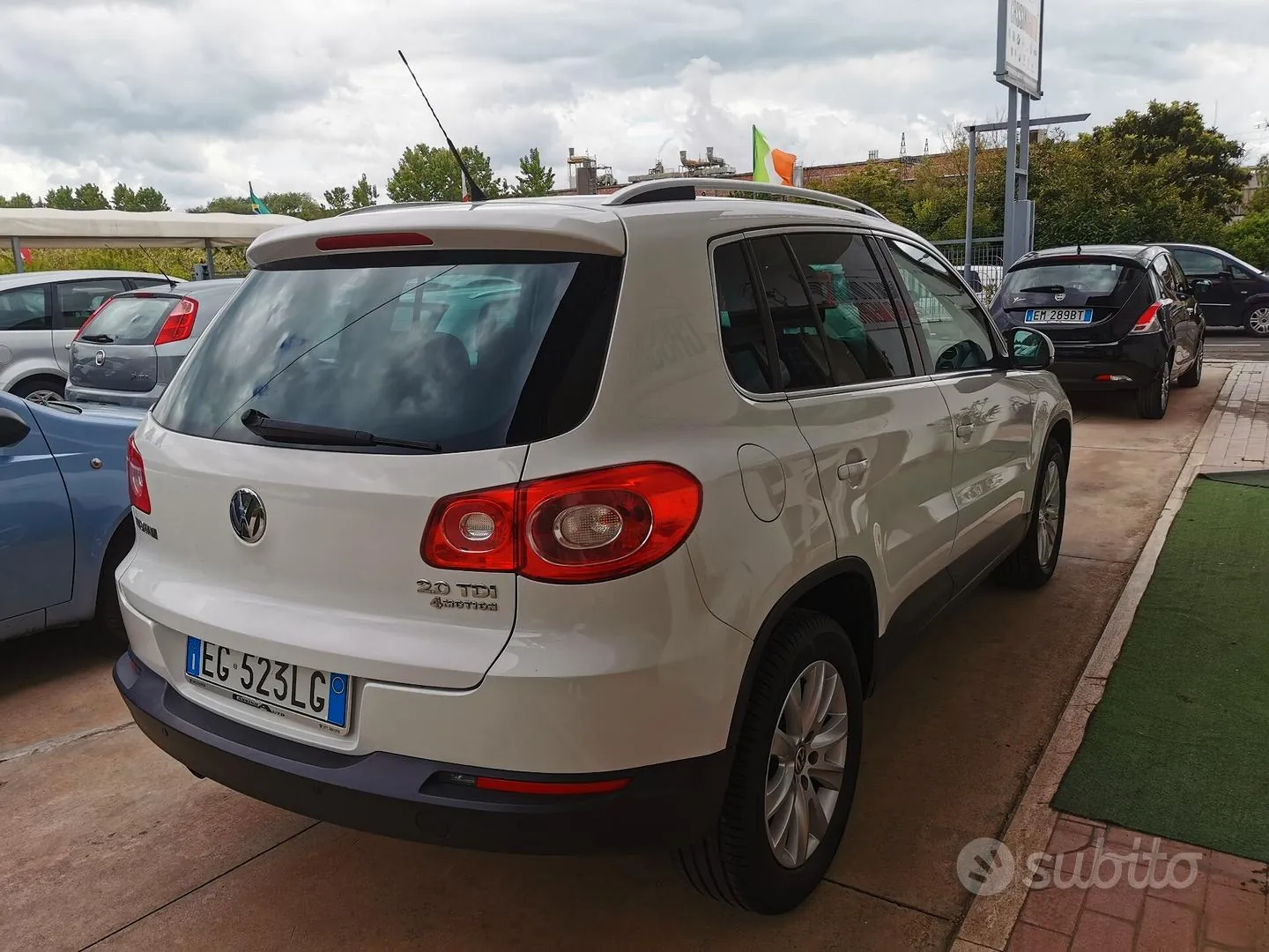 Volkswagen Tiguan 2011 photo 5