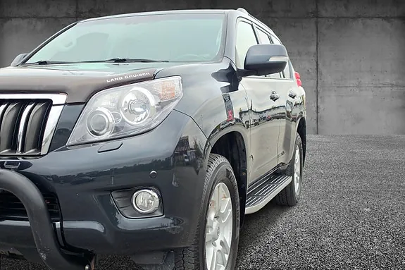 Toyota Land Cruiser 2010 photo 4