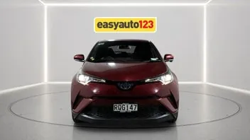 Toyota C-Hr 2018 photo 3