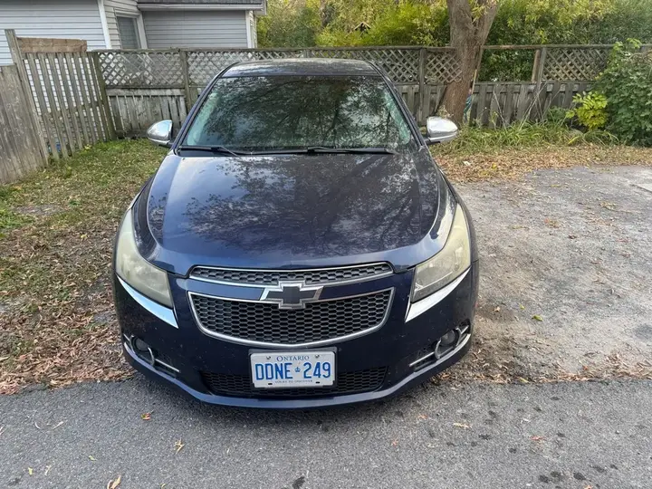 Chevrolet Cruze 2011 photo 2