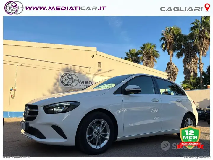 Mercedes-Benz B 180