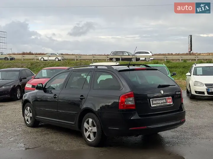 Skoda Octavia 2010 photo 5