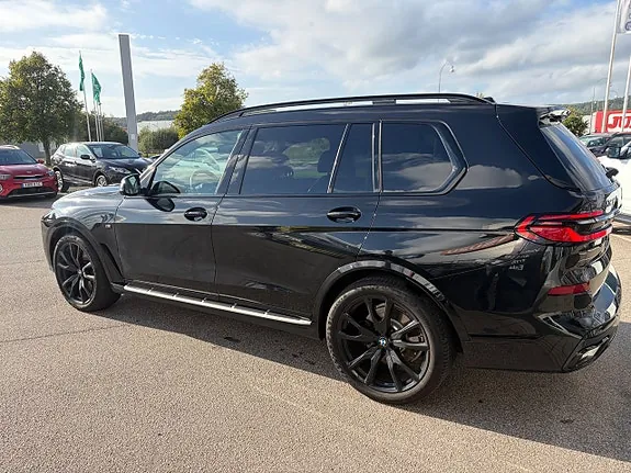BMW X7 2024 photo 5
