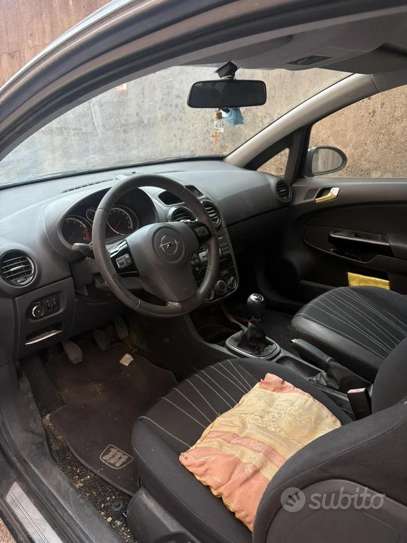 Opel Corsa 2010 photo 5