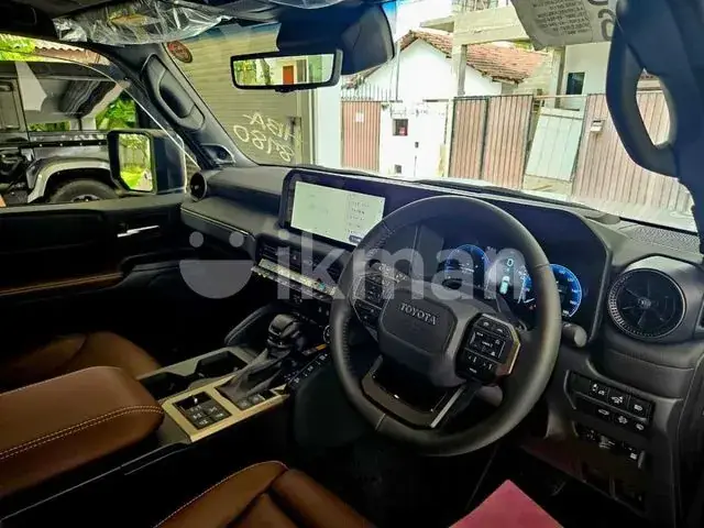 Toyota Land Cruiser 2025 photo 2