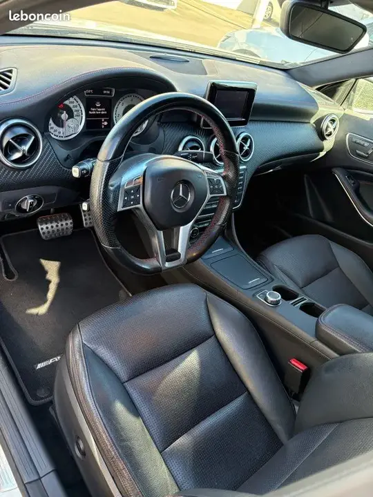 Mercedes-Benz B-Class 2013 photo 2