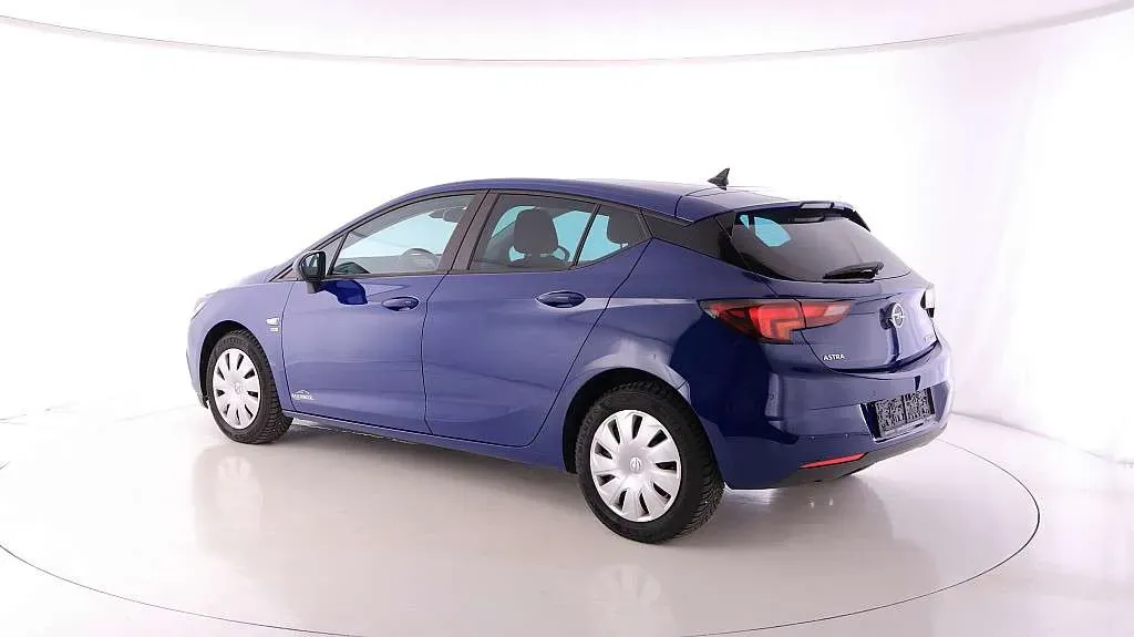 Opel Astra 2019 photo 3