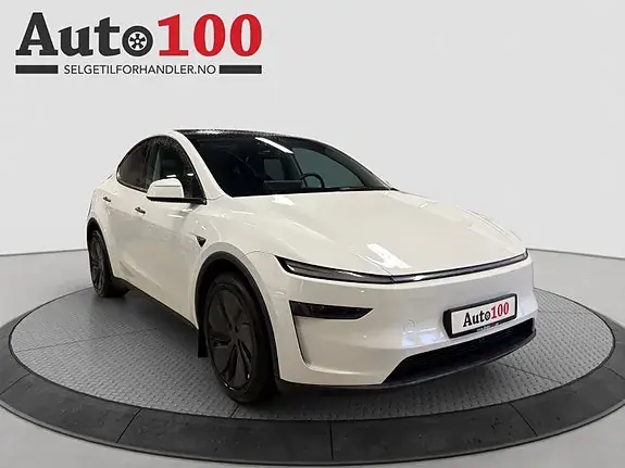 Tesla Model Y 2026 photo 3