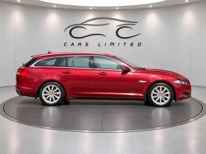 Jaguar Xf 2014 photo 2