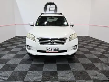 Toyota Vanguard 2010 photo 3