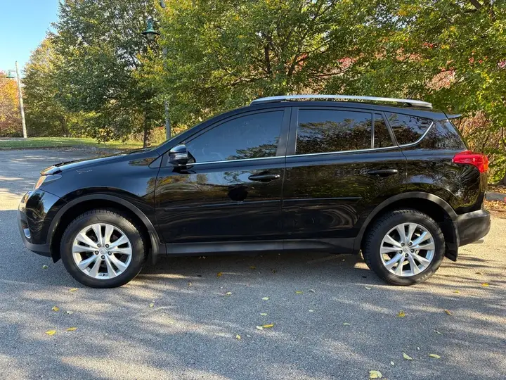Toyota Rav4 2013 photo 3