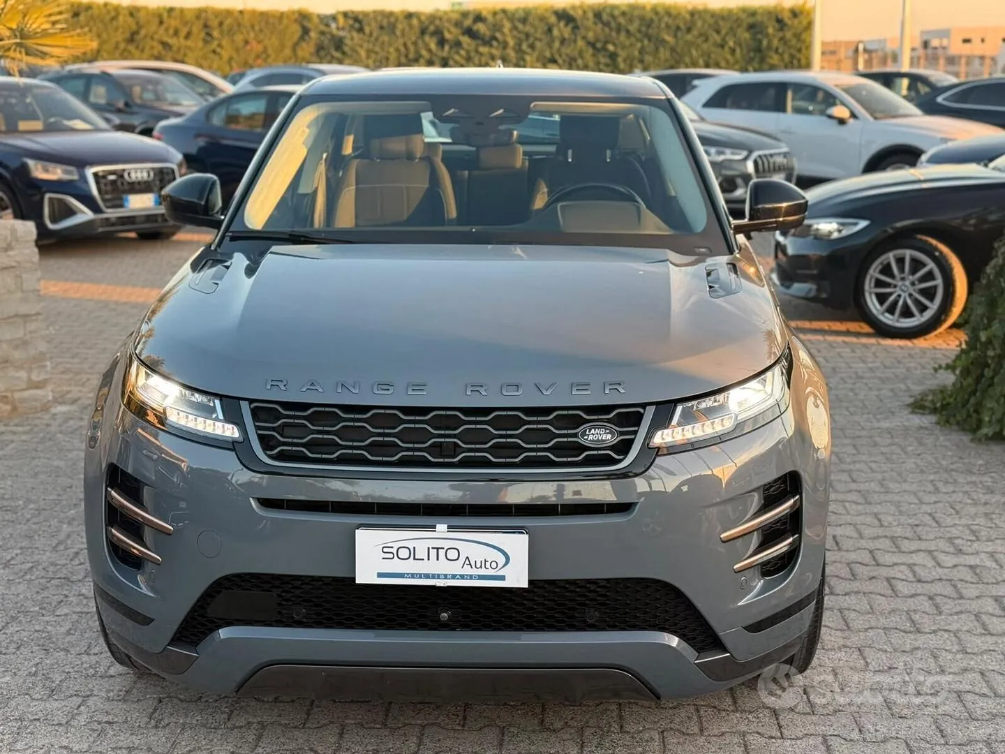 Land Rover Range Rover Evoque 2021 photo 2