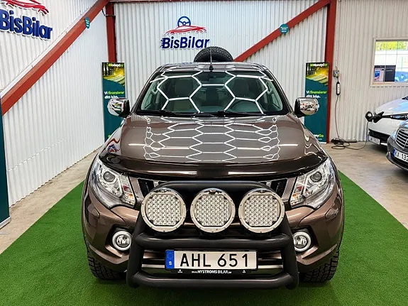 Mitsubishi L200 2017 photo 2