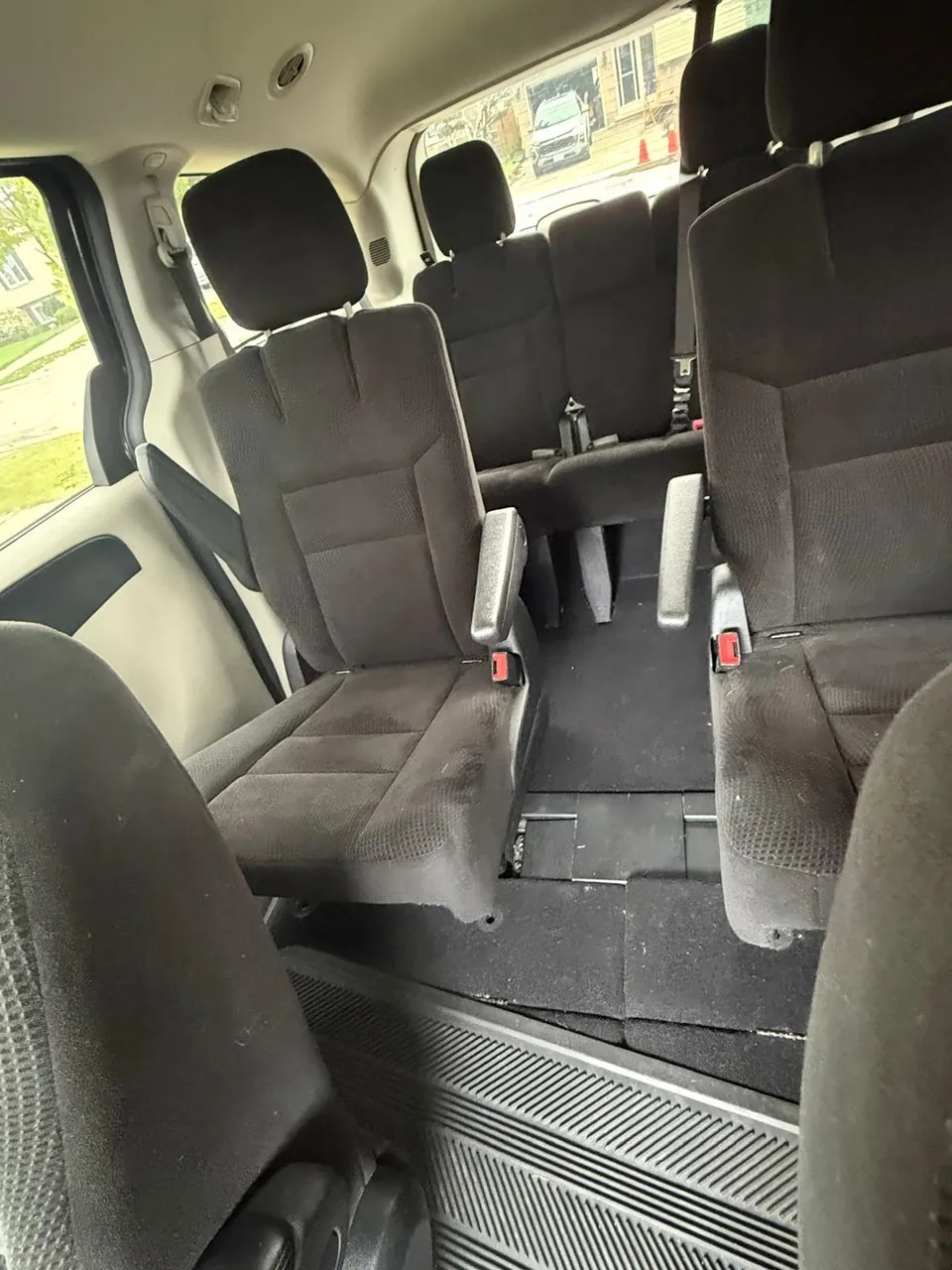 Dodge Grand Caravan 2017 photo 5