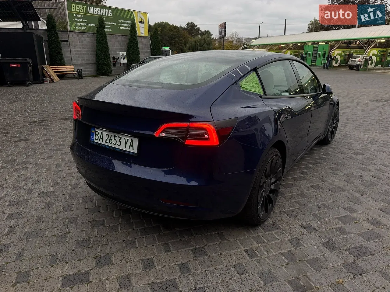 Tesla Model 3 2023 photo 4