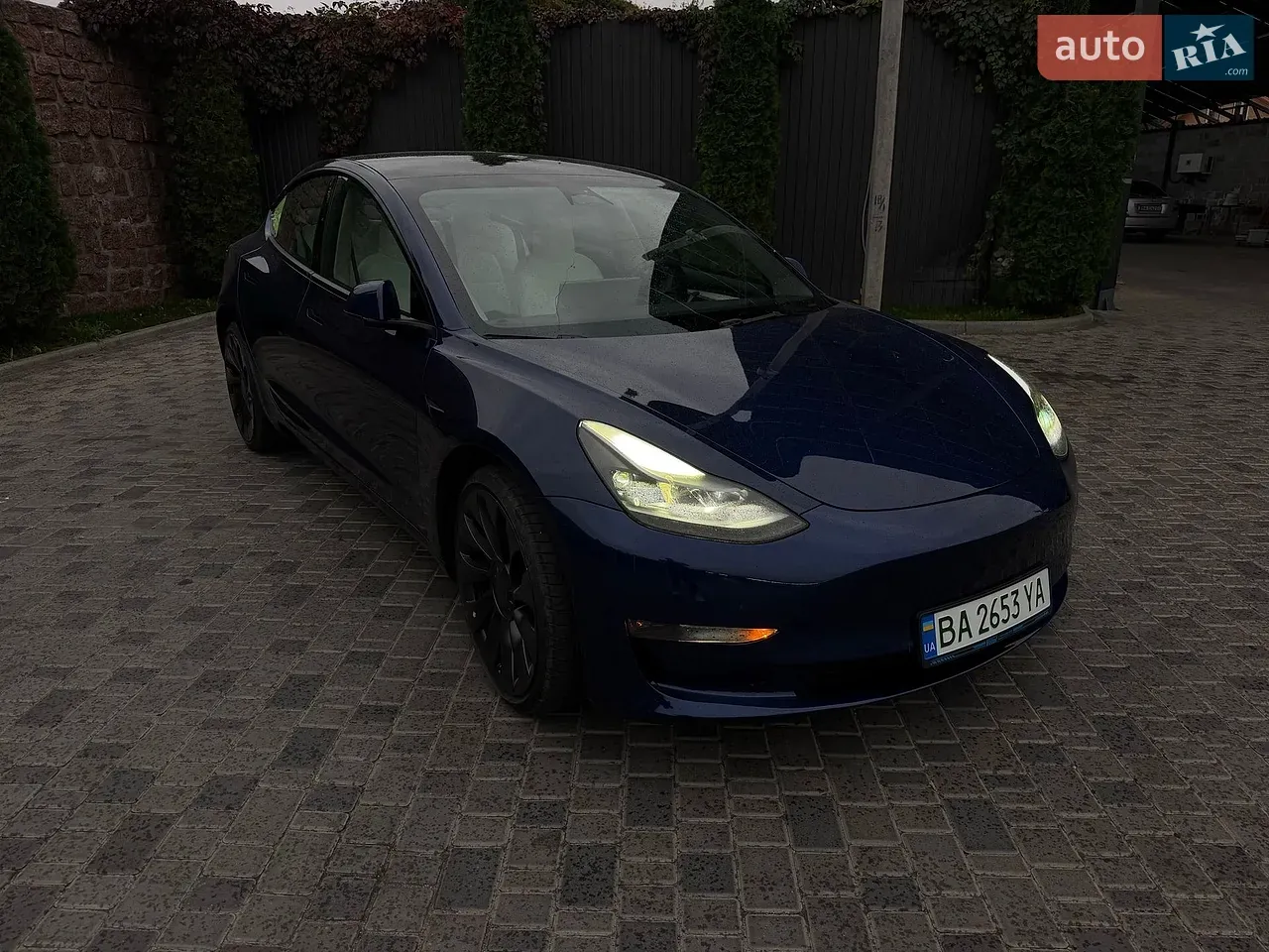 Tesla Model 3 2023 photo 3