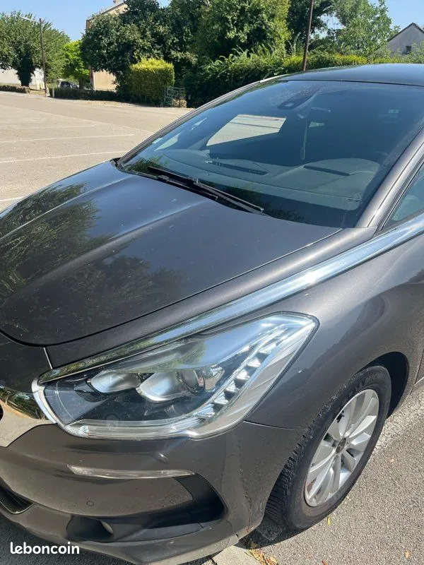 DS Automobiles Ds5 2016 photo 2