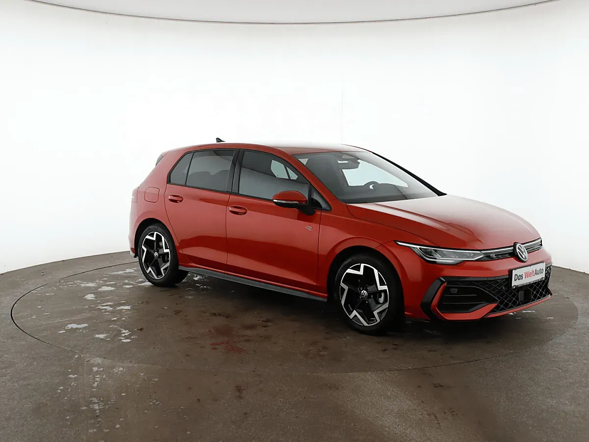 Volkswagen Golf 2025 photo 2