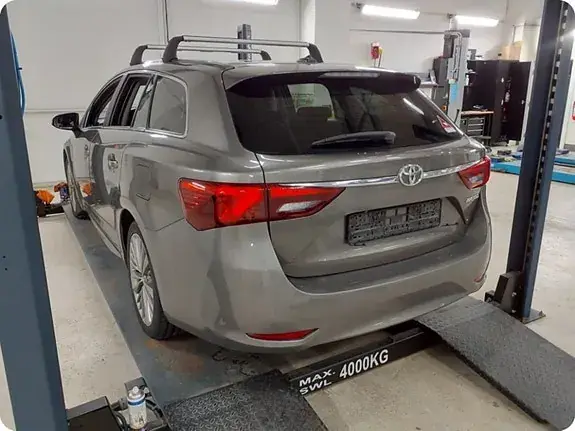 Toyota Avensis 2016 photo 2