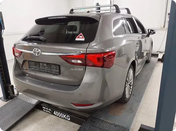 Toyota Avensis 2016 photo 3