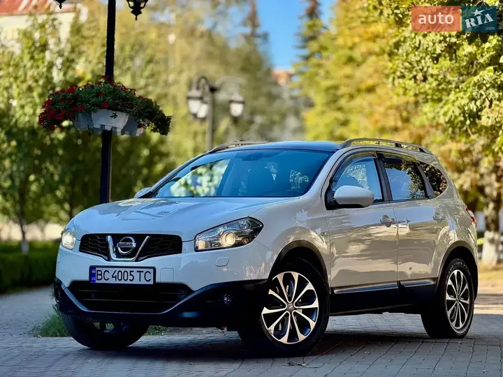 Nissan Qashqai+2