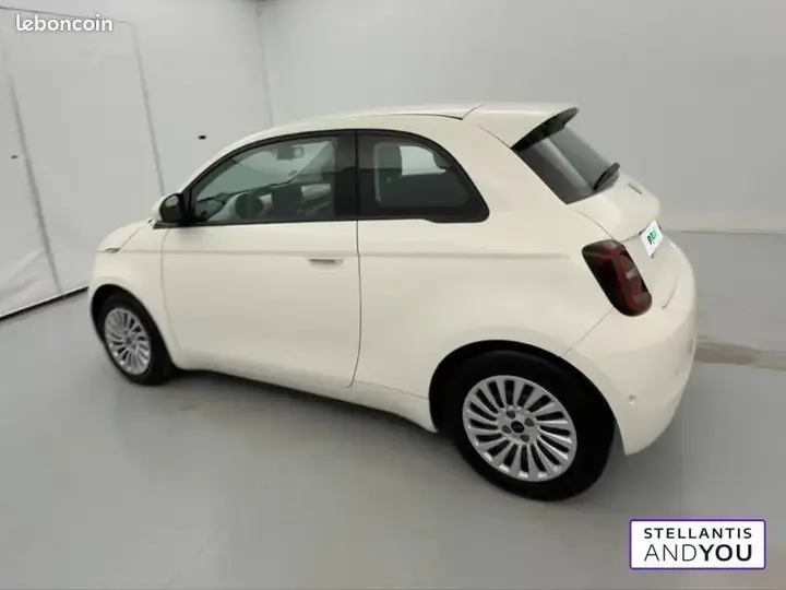 Fiat 500 2023 photo 3