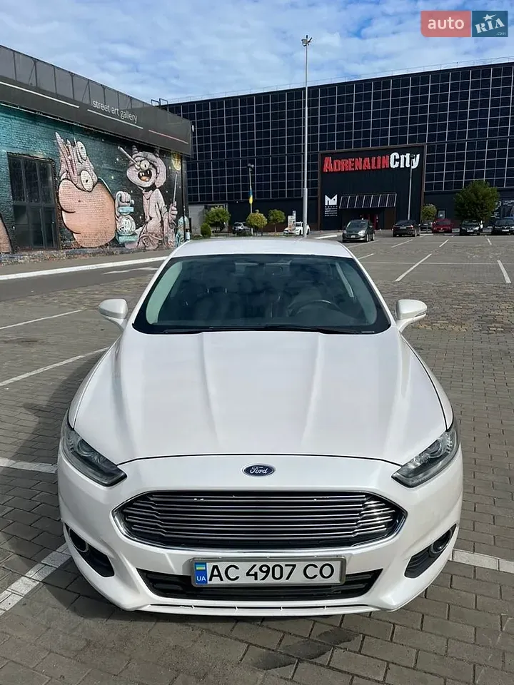 Ford Fusion 2013 photo 2