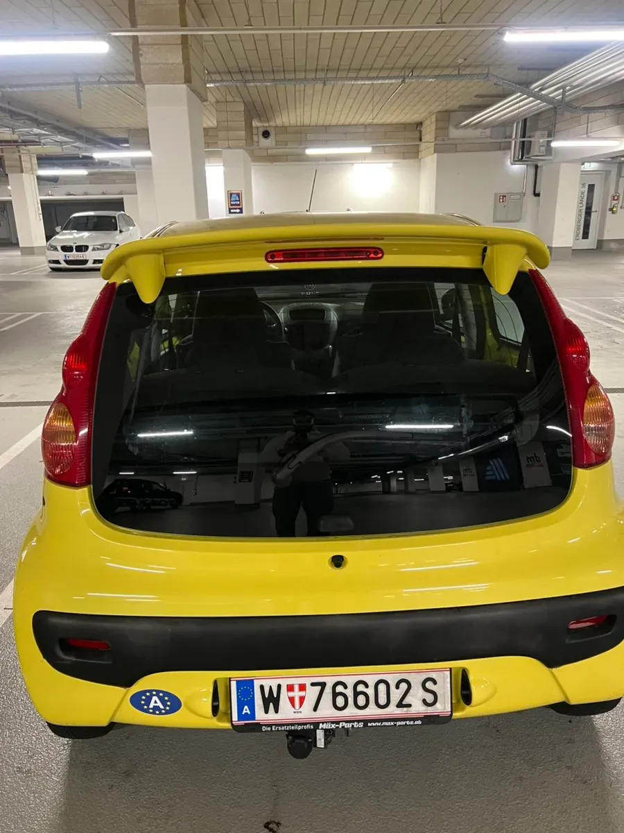 Peugeot 107 2009 photo 2