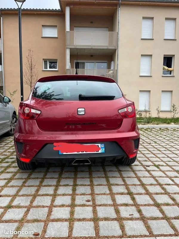 Seat Ibiza 2011 photo 2